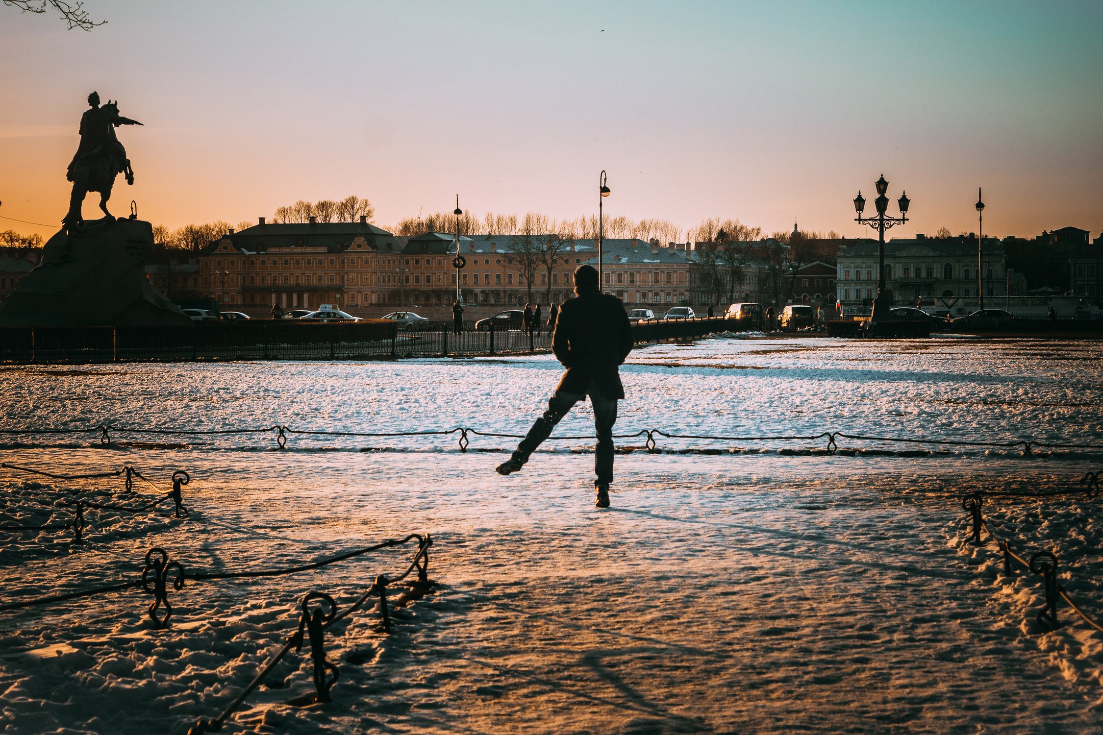 Волшебство вечернего Петербурга