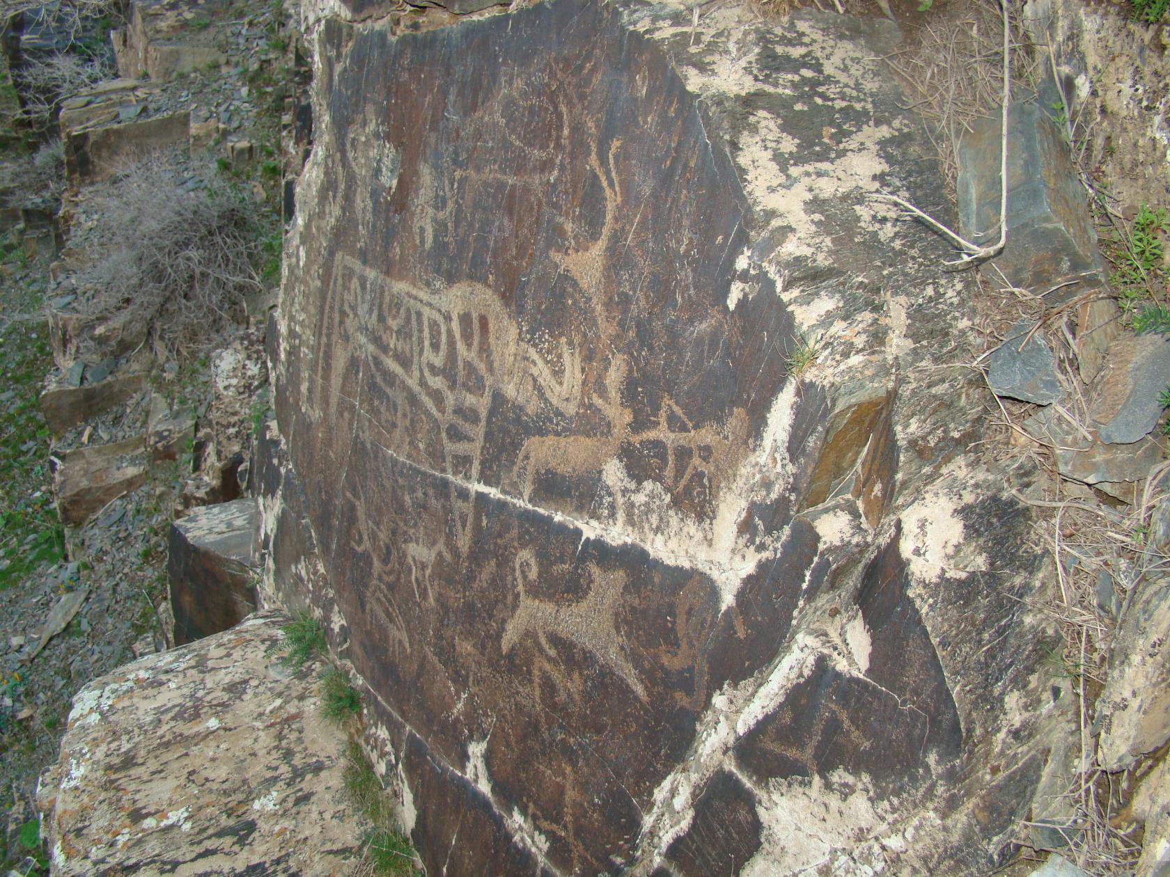 Наскальные рисунки