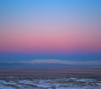 Пояс Венеры над границей Алтай-Монголия (вечерний)
