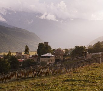 В лучах заходящего солнца