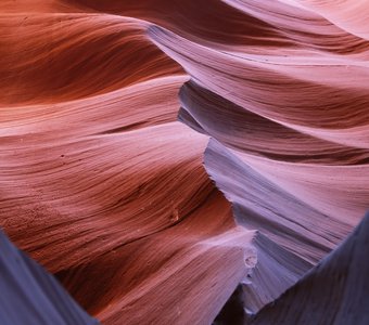 Краски Нижнего каньона Антилопы. Горный хребет …
