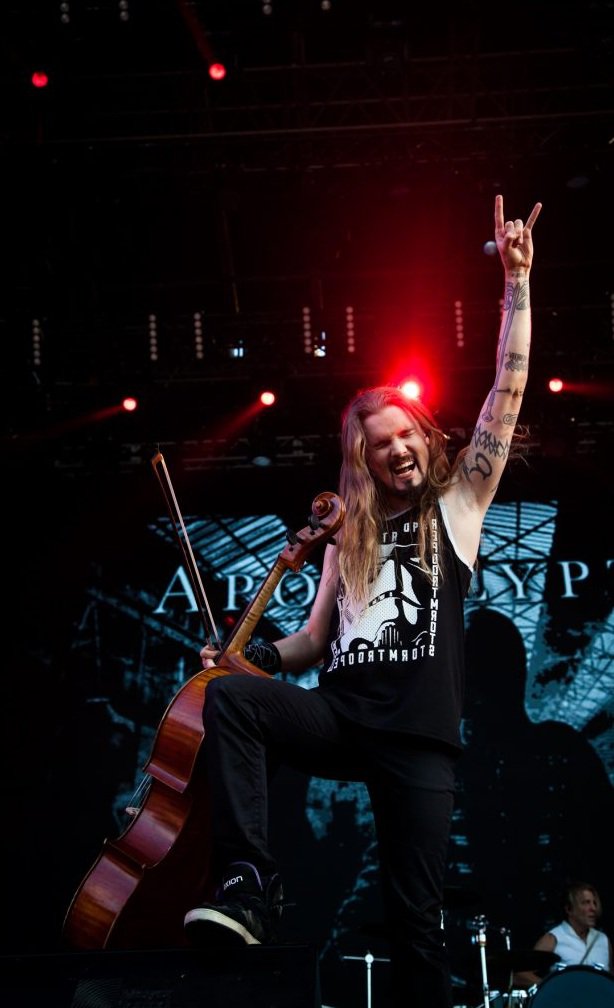 Apocalyptica  Perttu Kivilaakso