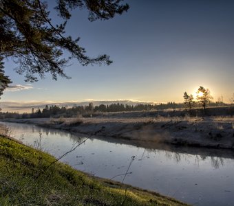 рассвет на реке Оредеж