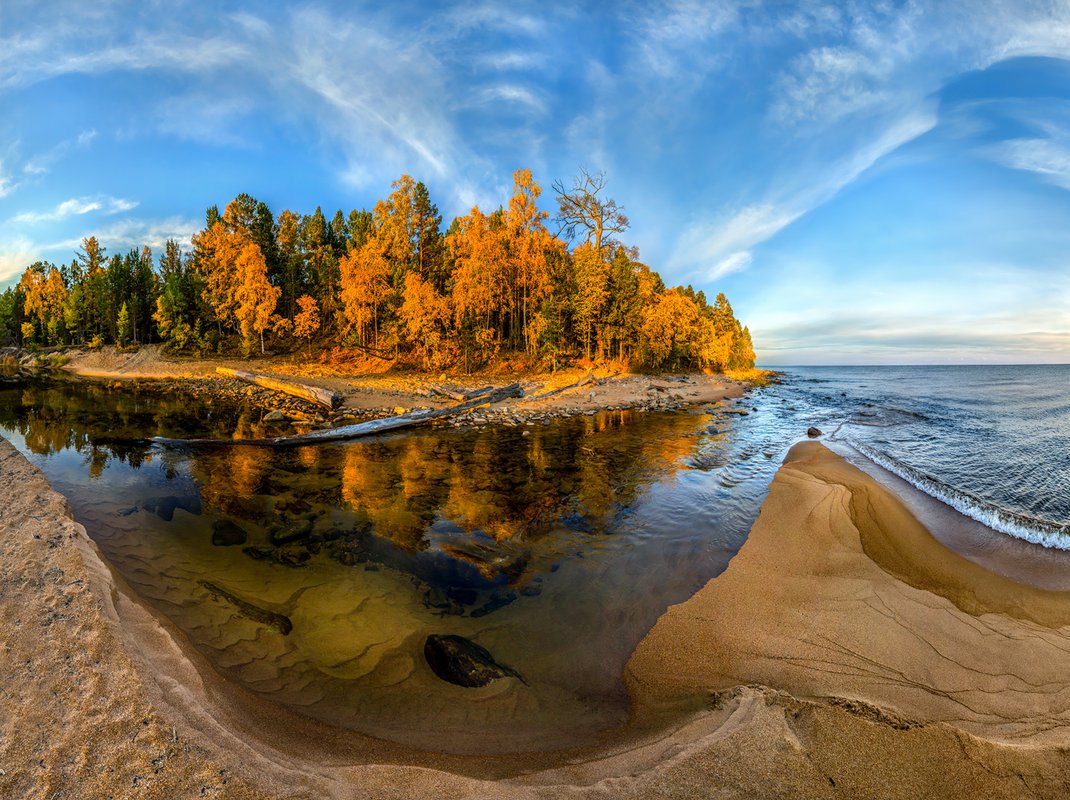 Озеро Байкал осенью