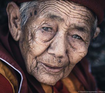 Портрет буддийской монахини