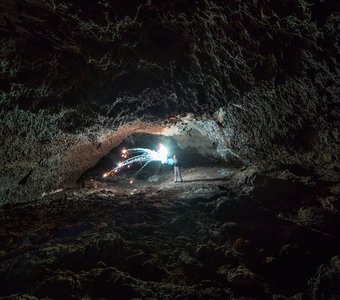 В лавовой пещере вулкана Толбачик