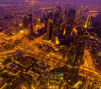 Ночной вид в Дубаи