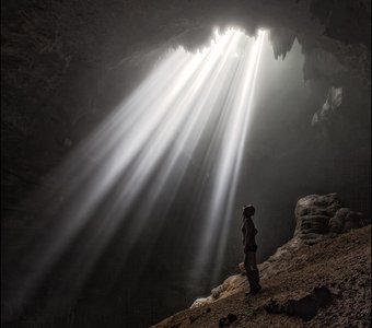 Пещера Джомбланг в карстовых холмах провинции Западная Ява