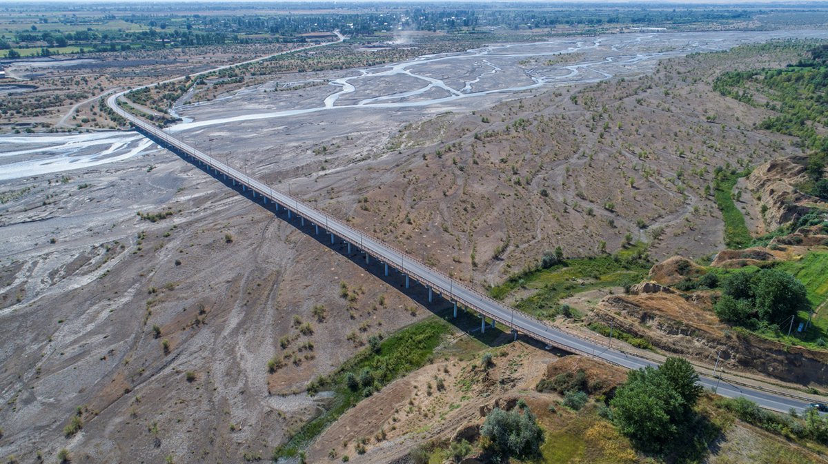 Самур азербайджан. Самур мост. Река Самур в Дагестане. Село Самур Дагестан.