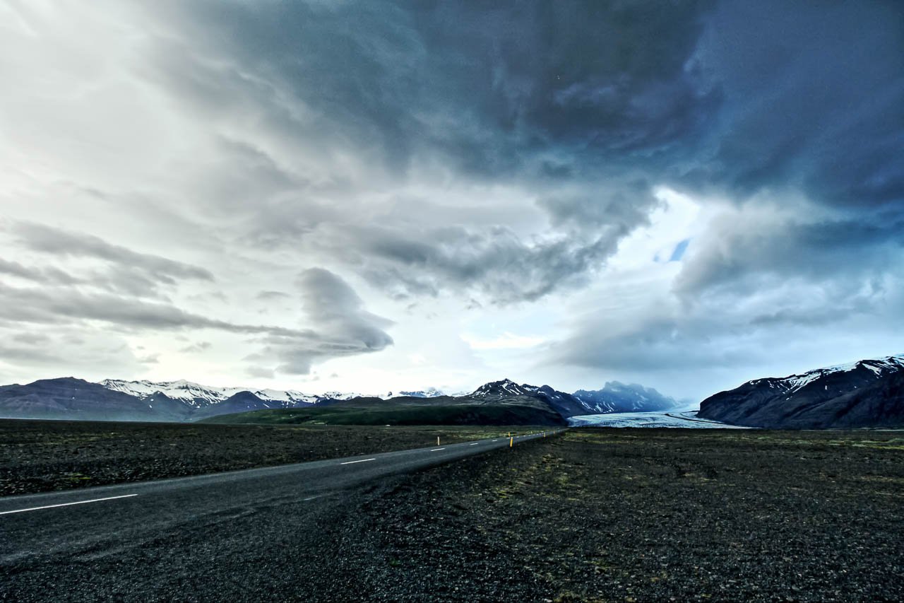 Облака над ледником Vatnajökull