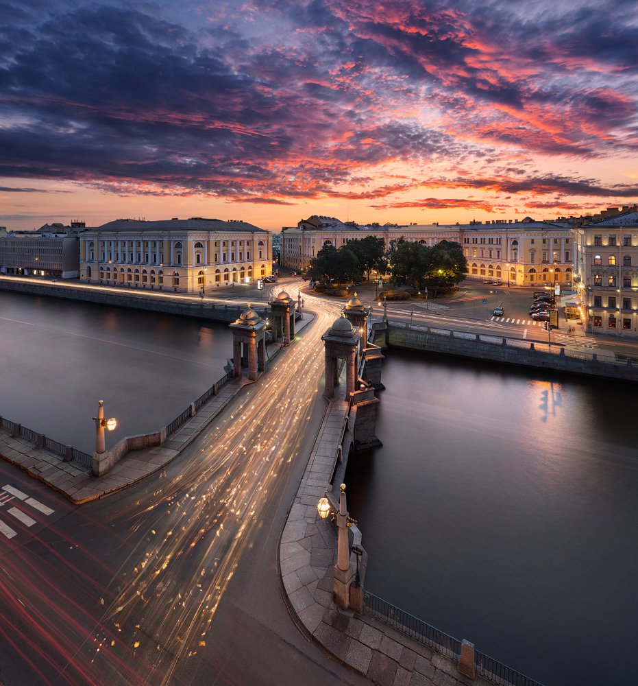 Площадь и мост Ломоносова