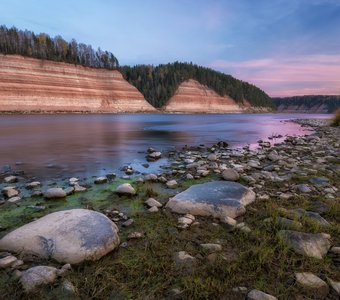 Про торт "Медовик" на том берегу.