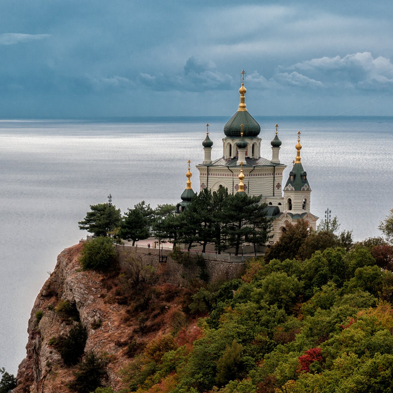 церковь на горе