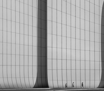 Street Photography – Human and Geometry