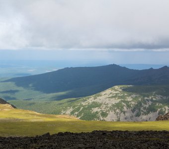 Вид на Иовский провал