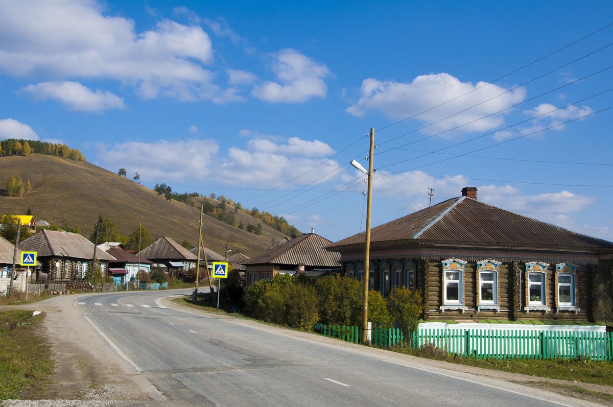 Миасс поселок сыростан. Холм сыростан. Крестовоздвиженский храм сыростан. Сыростан миасс. Село сыростан миасс.