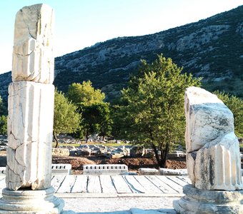 Колонны Эфеса