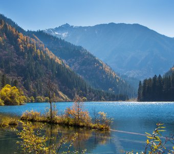 В парке Цзючжайгоу