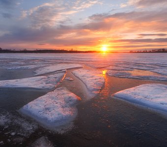 Весна.