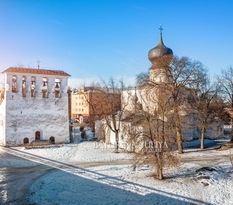 Успенская церковь весной