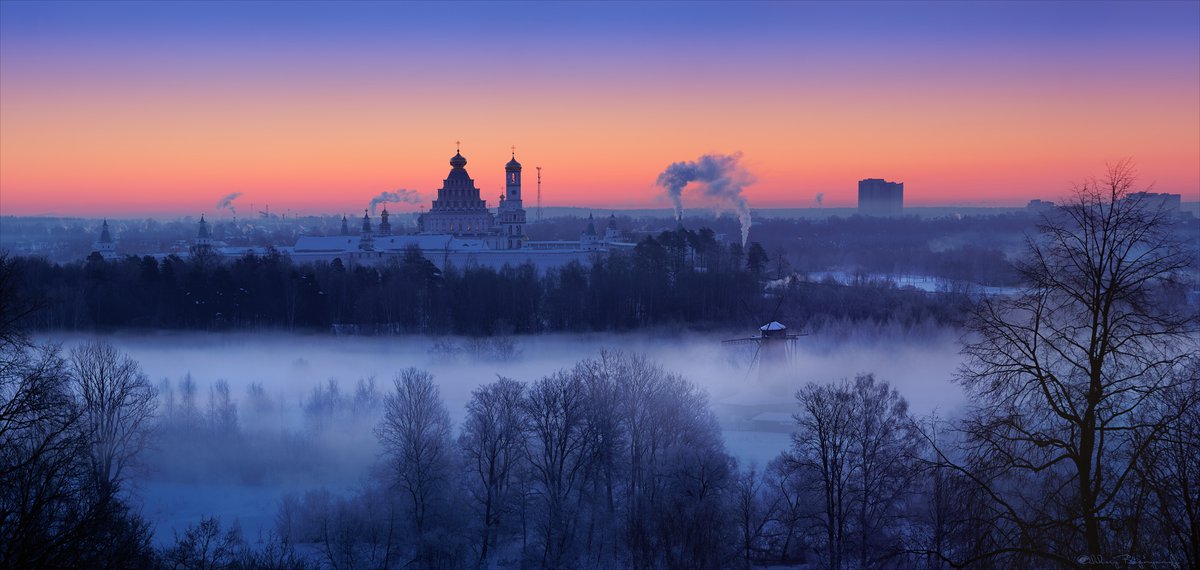 Вечерняя Истра фото города