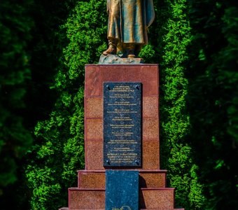 Памятник воинам-освободителям Курска