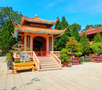 Монастырь Чук Лам (Вьетнам)