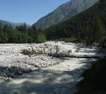 Река Караугомдон