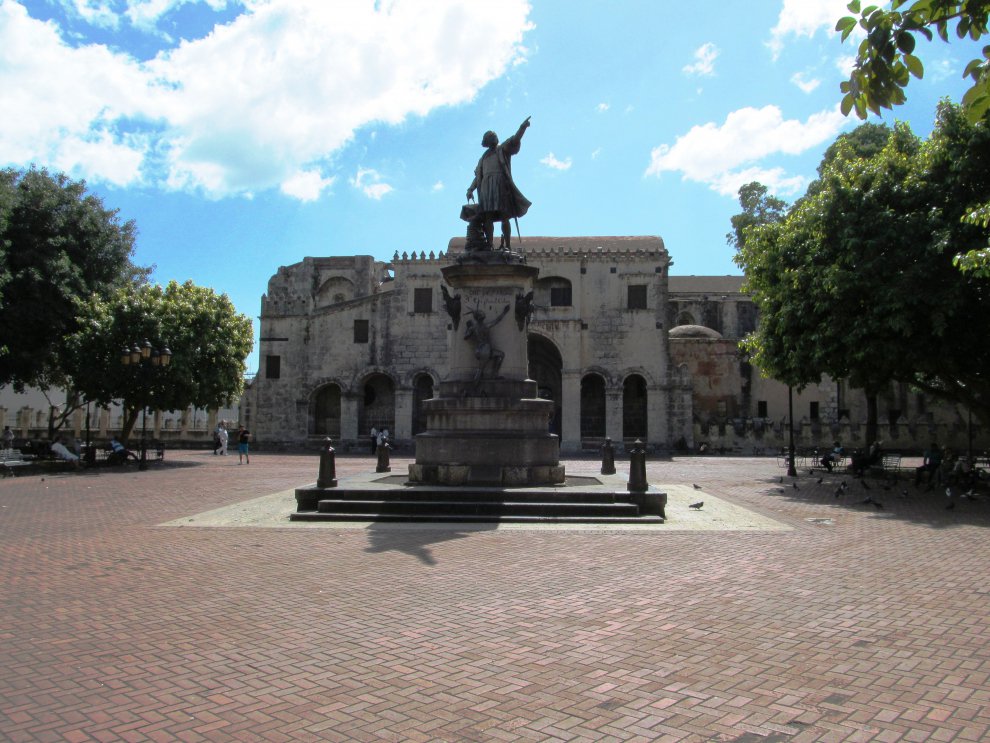 Площадь Колумба