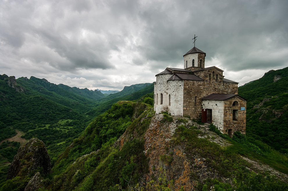 Храмы в горах фото