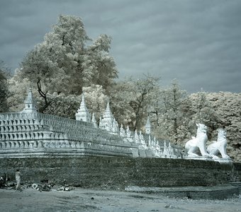Пагода в Мингуне.