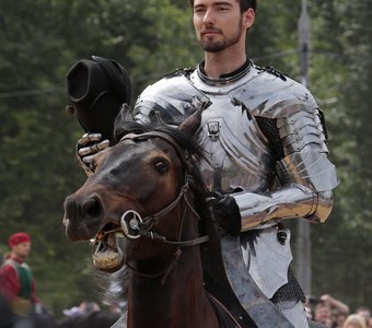 Участник рыцарского Турнира святого Георгия, рыцарь Томас Мену.