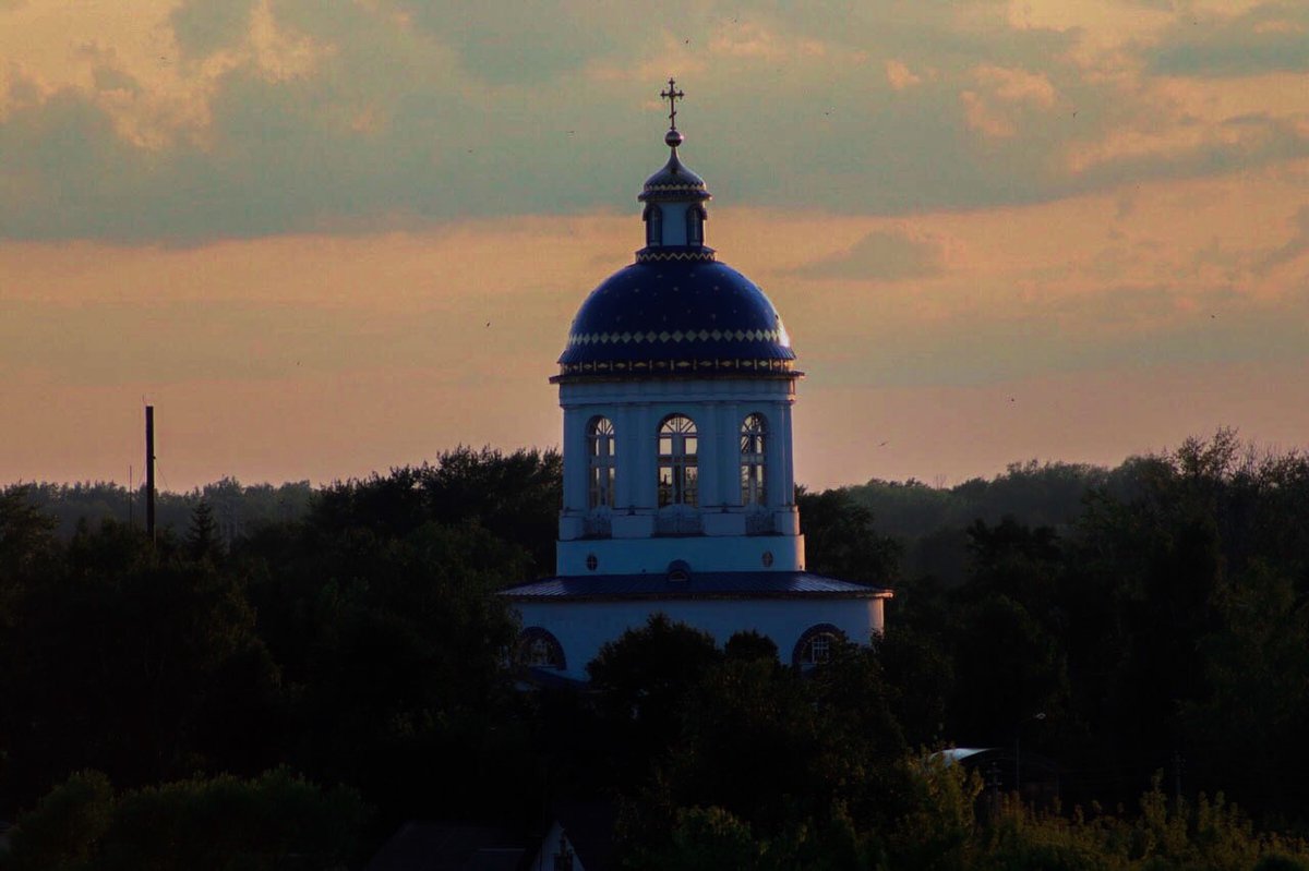 Храм в селе Кадное