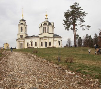 Рузский р-н пос Комплево Знаменская церковь