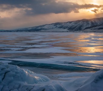 Золотой лед