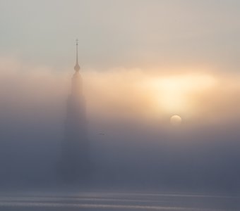 Туманное утро в Калязине