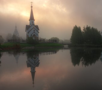 ГДЕ СОШЛИСЬ РАССВЕТЫ И ТУМАН...