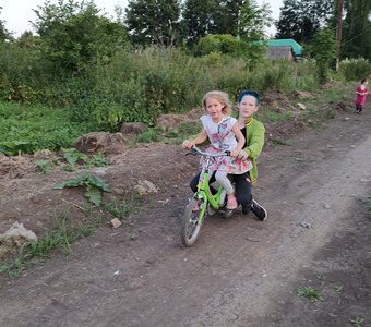 Я буду долго гнать велосипед!