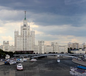 Над Москвой