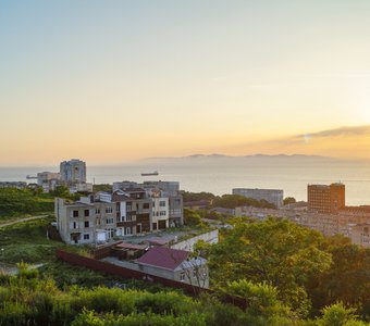 Владивосток в закатный час