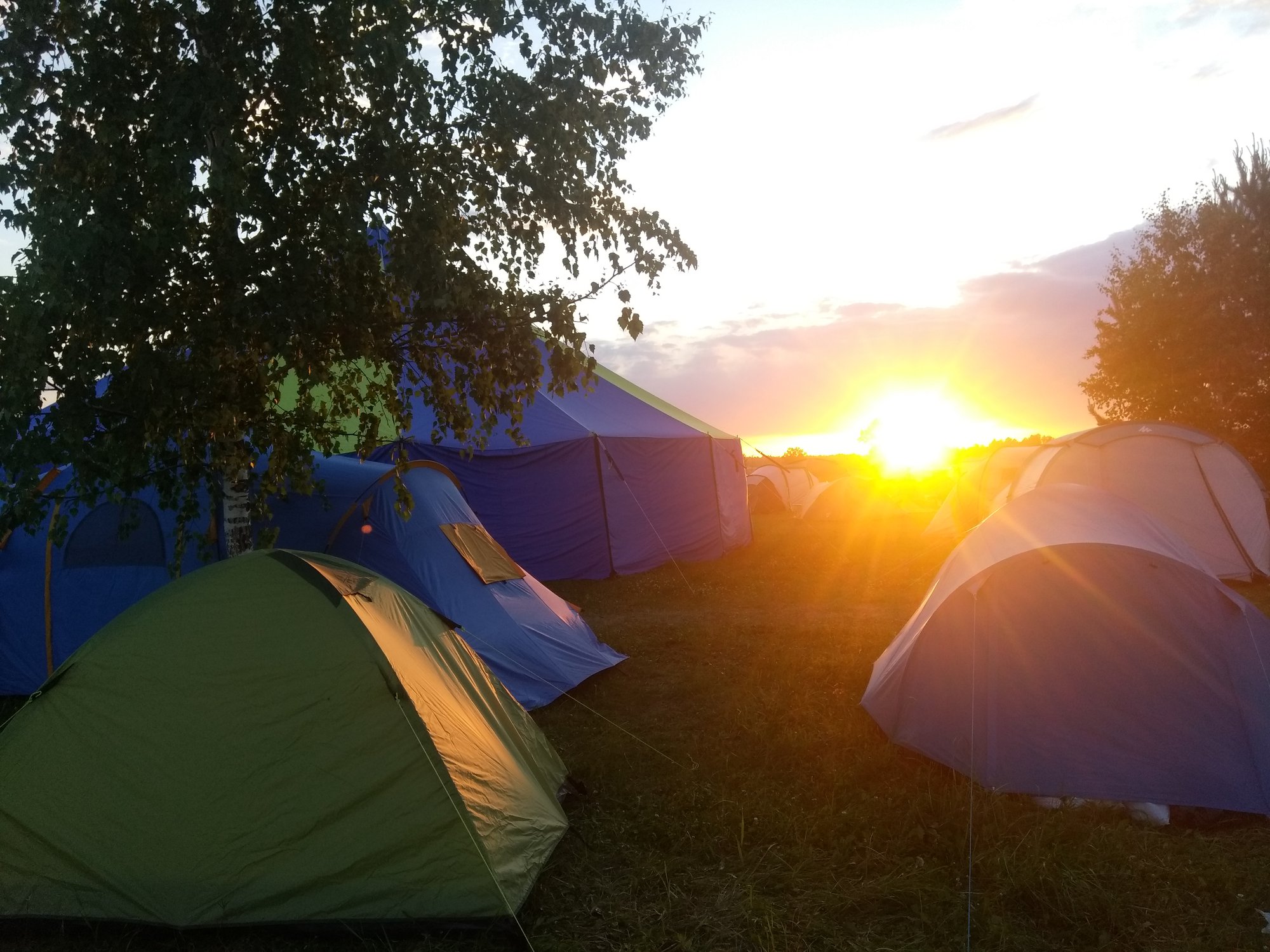 Закат на фестивальной поляне