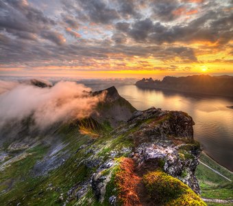 Husfjellet, Norway, Senja islandHusfjellet, Norway, Senja island