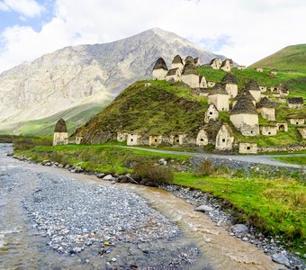 Город мертвых на Кавказе