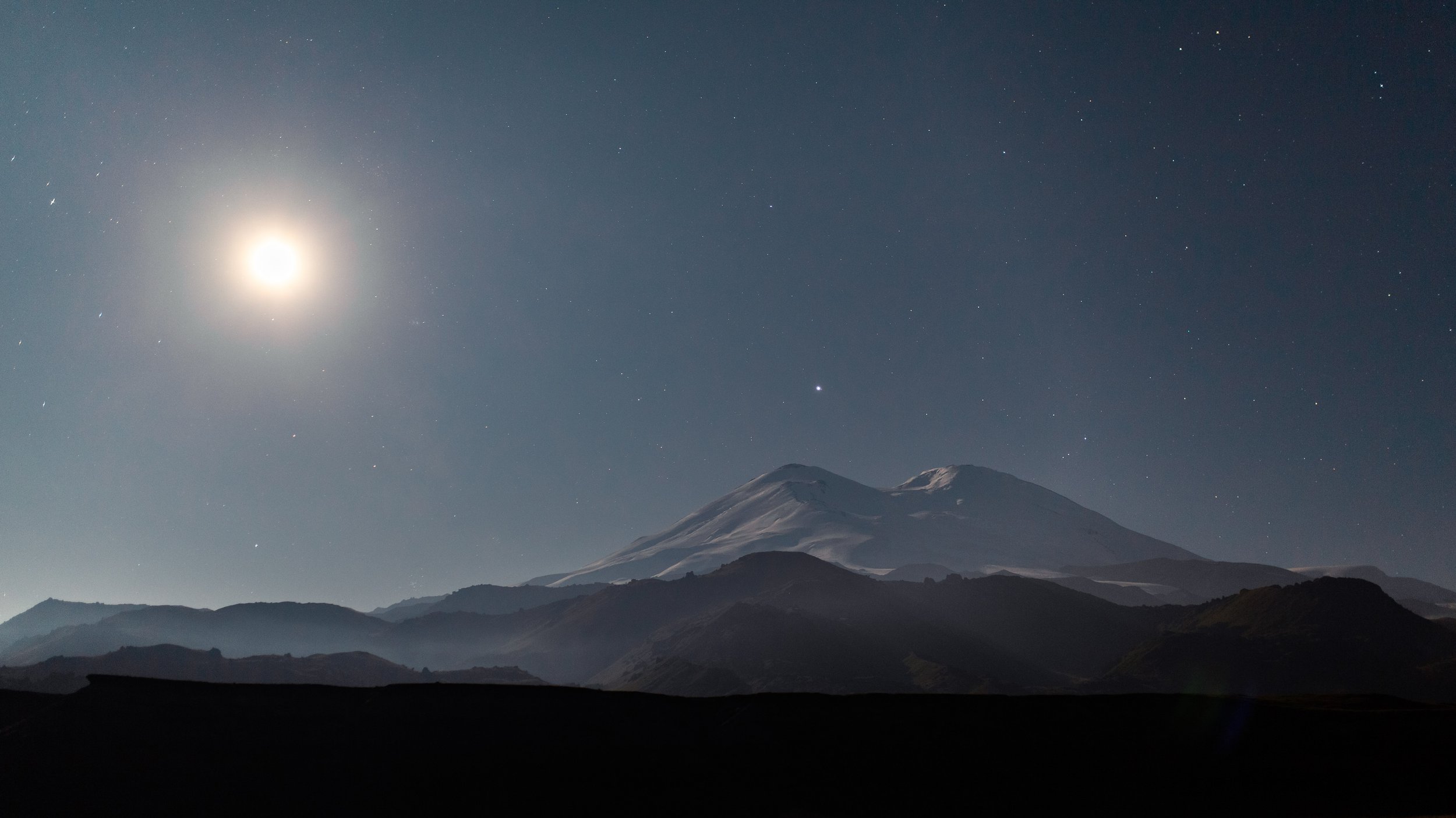 Лунный Эльбрус