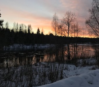 Зимний закат над рекой Мстой
