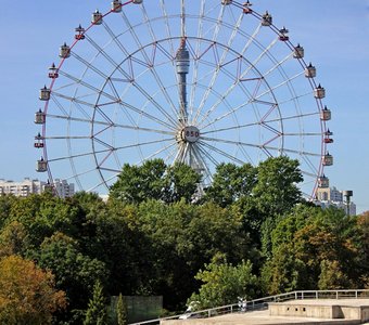 На часах полдень