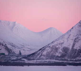 Поздний рассвет в Хибинах