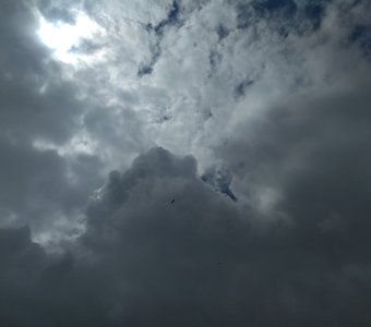 Касаясь облаков