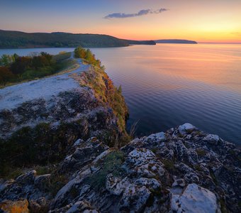 На спине каменного великана