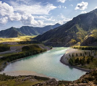 Природно-культовый объект: ландшафтный участок "Место слияния рек Чуя и Катунь"